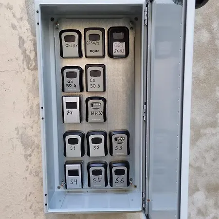 Zentrum 50 01 公寓